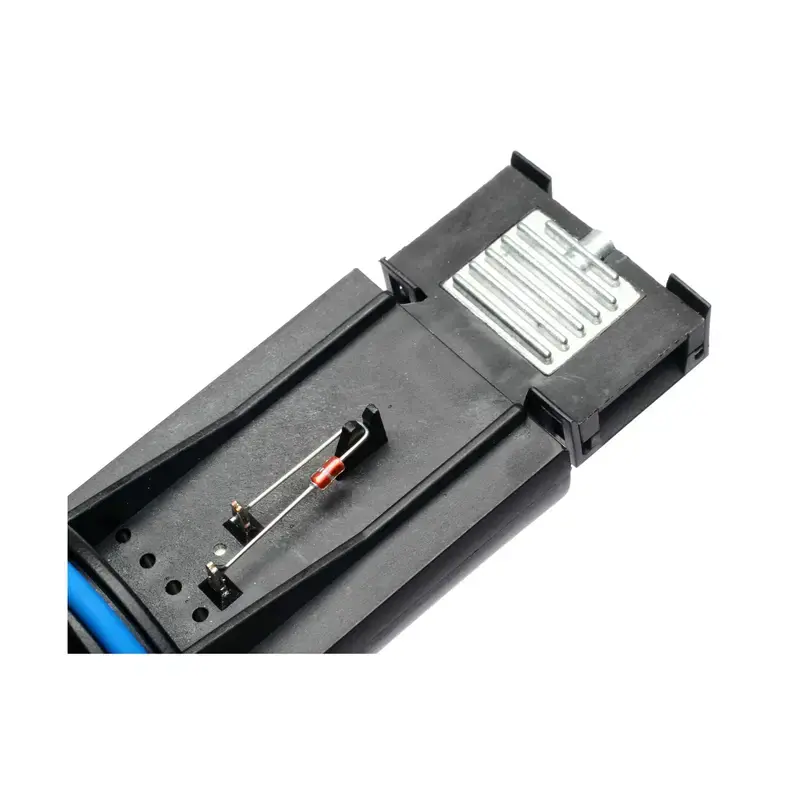 Best Seller SMP-MAK102 - Mass Air Flow Sensor | Standard Motor Products