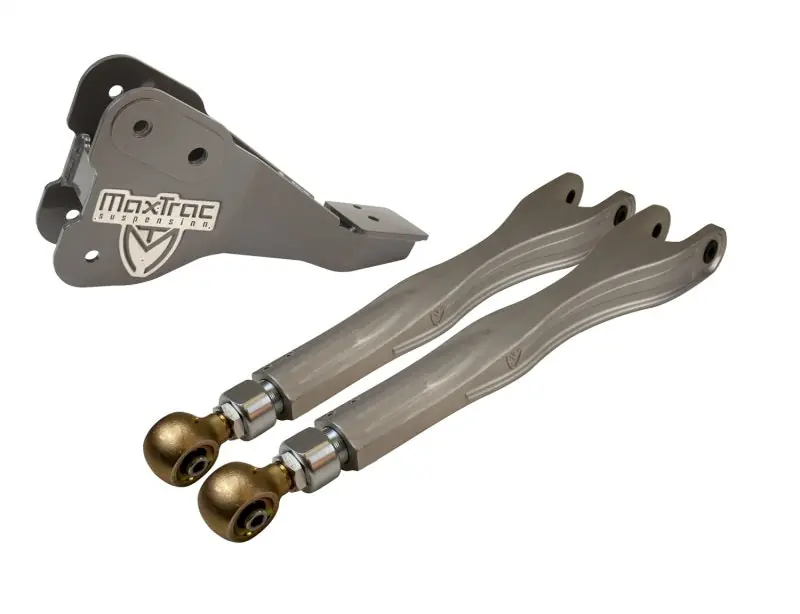 Express Delivery MaxTrac 17-19 Ford F-250/350 4WD Dually 4in & 6in Lift Kit - Front Driver 4-Link Arms/Brackets